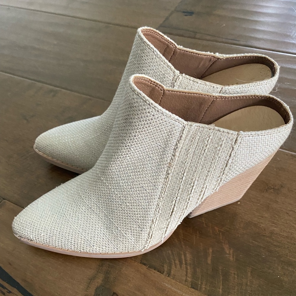 Block heeled Mules!